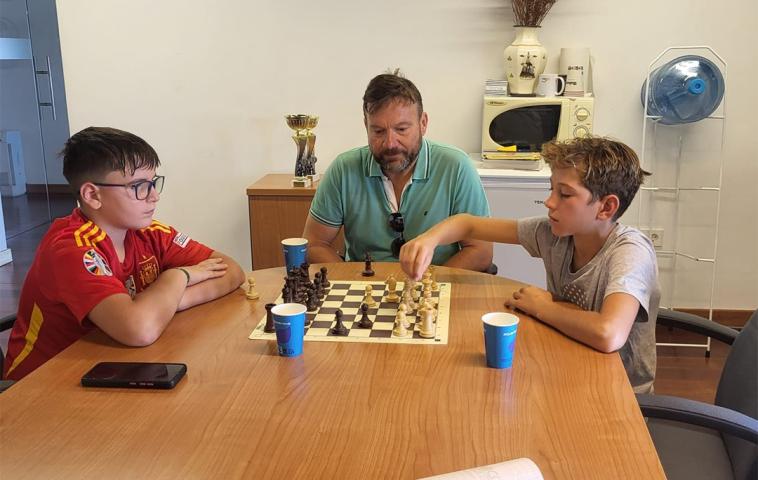 530937778_1181236264036742_2309936934158250430_n